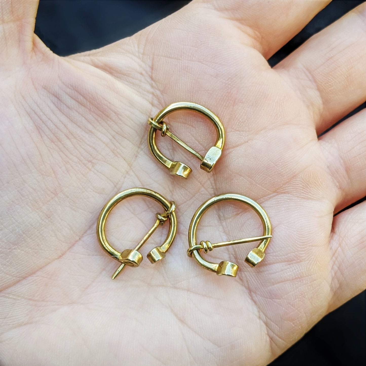 Brass Plain Penannular Brooch 2cm